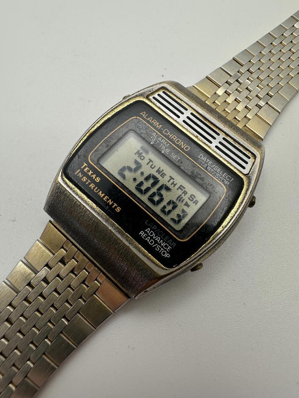 Vintage Texas Instruments Digital Alarm Chrono Watch Gold Tone 34mm 1970s-1980s